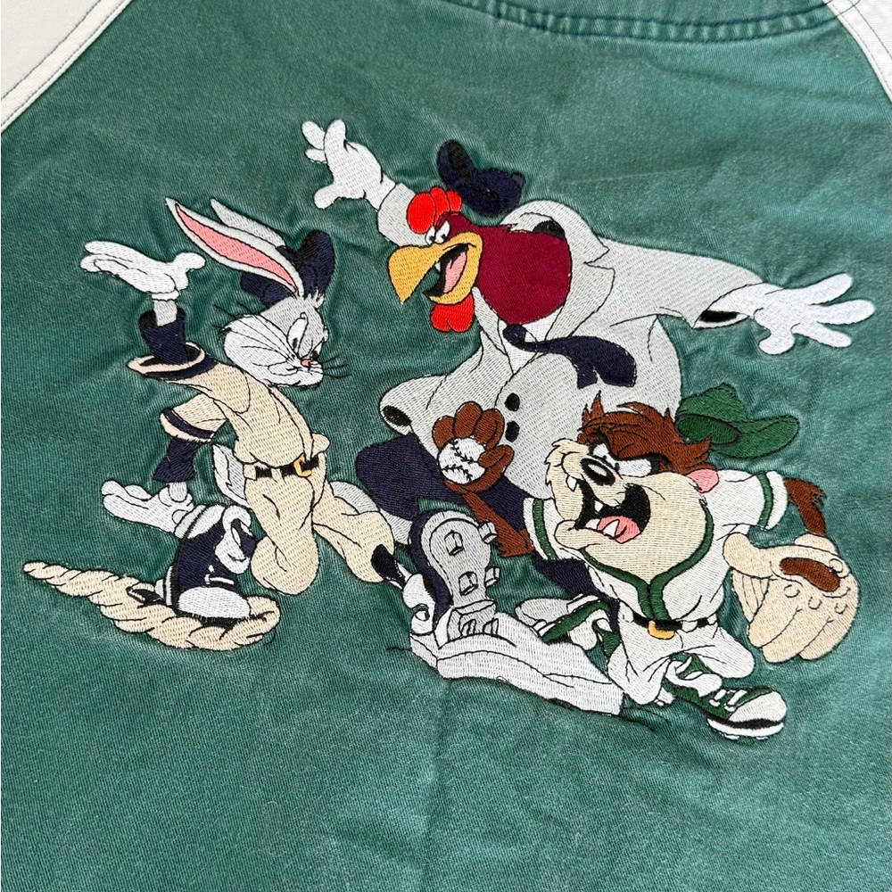 Vintage Looney Tunes Button Up